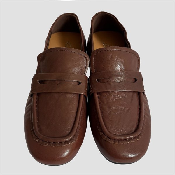 画像1: シューズ Soft Leather Slip-On Loafers (1)
