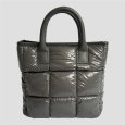画像1: Quilted Puffy Tote Bag (1)